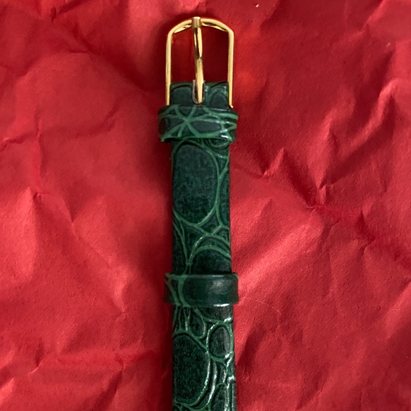 Vintage Pearl Quartz Leather & Crystal Christmas Tree Watch main image 6